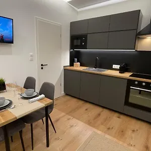 https://sipsix-apartment.inbudapesthotels.com